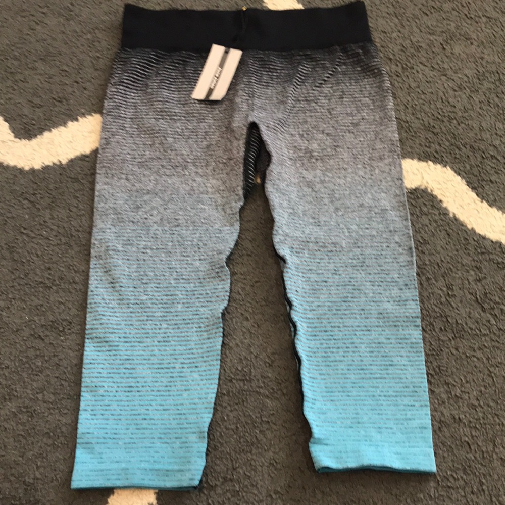 Brand new capris